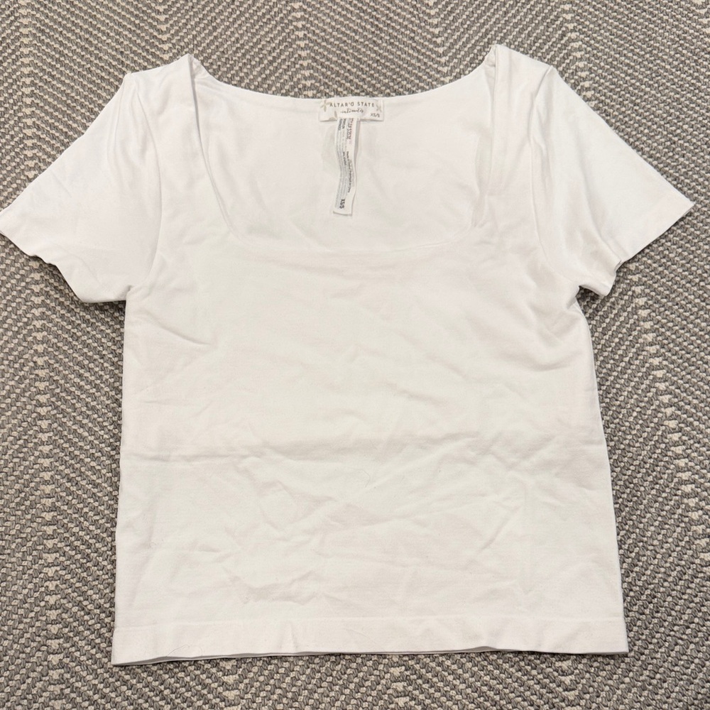 Altar'd State White Scoop Neck Short Sleeve Tee